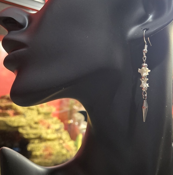 Jewelry made with Snake Vertebrae - Picture 12 of 16